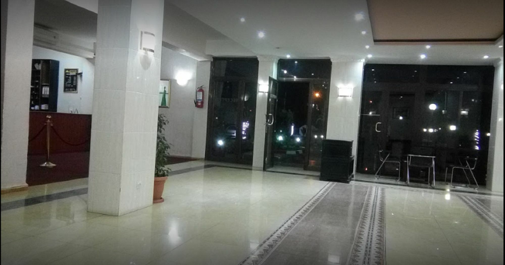 Algiers Hotel De L'Aeroport מראה חיצוני תמונה